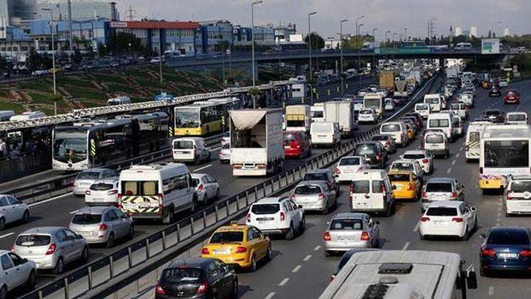 Köprü ve otoyol gelirleri 905 milyon lirayı geçti