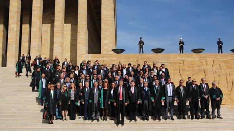 Ankara Barosunun yeni yönetimi Atanın huzurunda