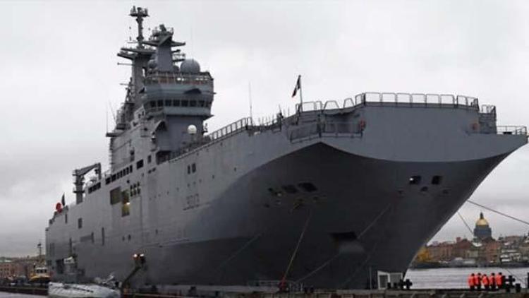 Rusyaya 1 dolara iki savaş gemisi sattı