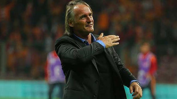 Riekerink: Gereksiz riskler almamalı...