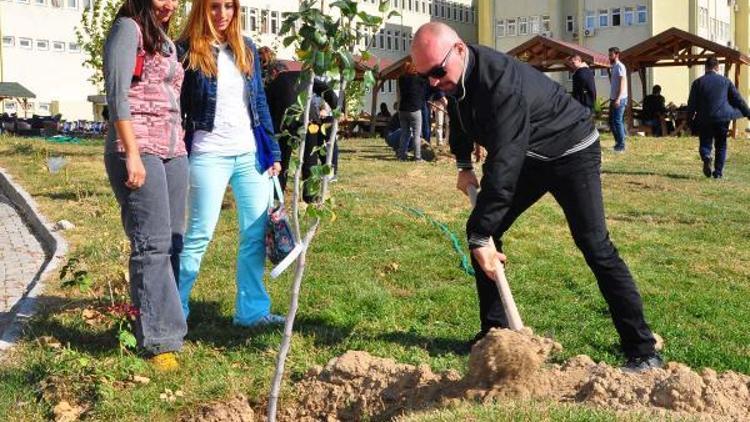 15 Temmuz şehitleri adına hatıra ormanı