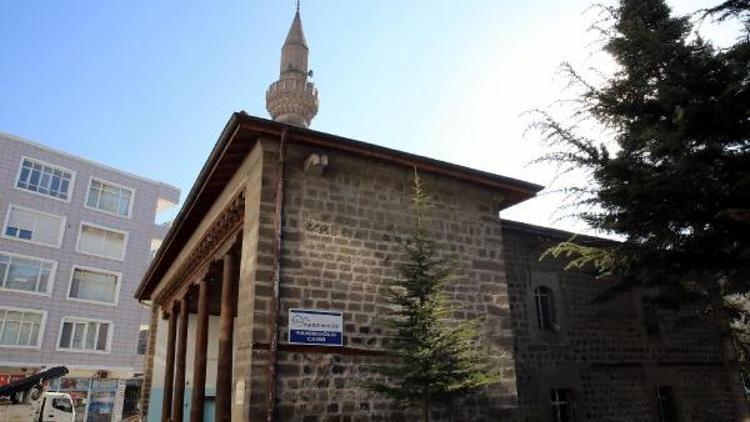 Melikgazi, Yanıkoğlu Camisini restore ediyor