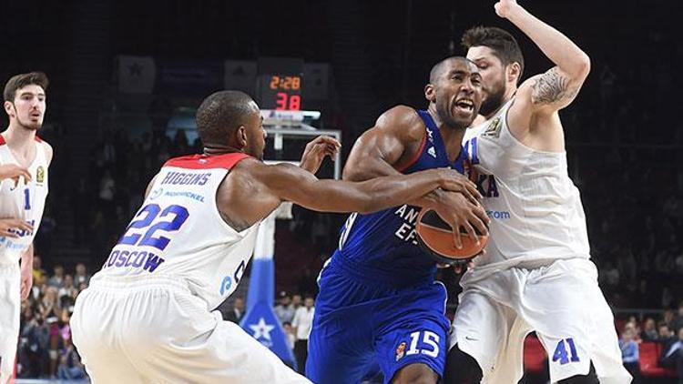 Anadolu Efes şampiyona direnemedi 87-93