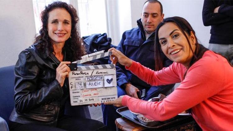 Andie MacDowell, ‘Paramparça’ setinde