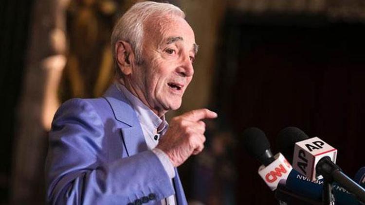 Charles Aznavour: Türkiyenin büyük şarkıcısı yok