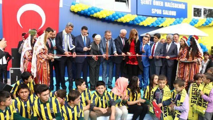 Şehit Ömer Halisdemirin adı spor salonunda yaşatılacak