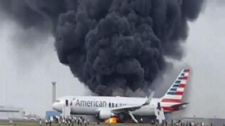 ABD’de yolcu uçağı kalkışa hazırlandığı sırada alev alev yandı