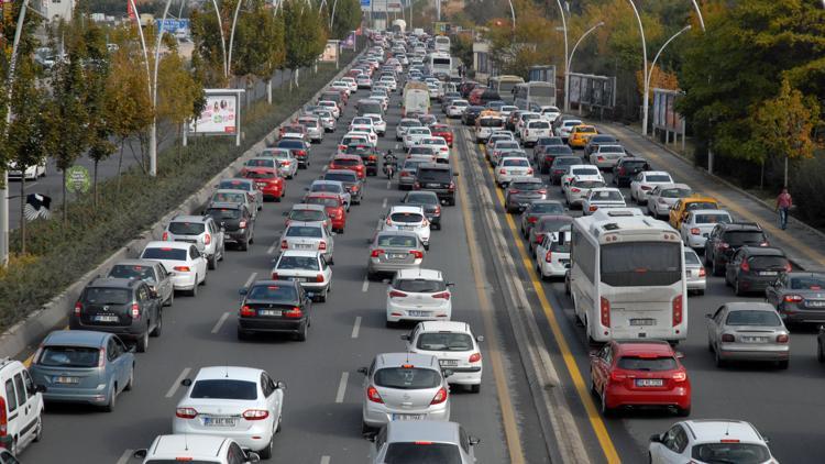 Trafikte 29 Ekim yoğunluğu