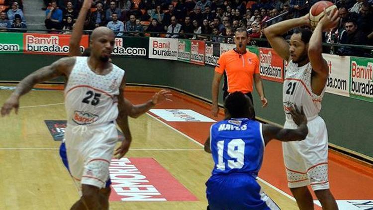 Banvit: 79 - Demir İnşaat Büyükçekmece: 76