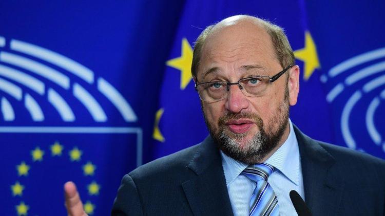 AP Başkanı Schulz: Cumhuriyete operasyonla kırmızı çizgi geçildi