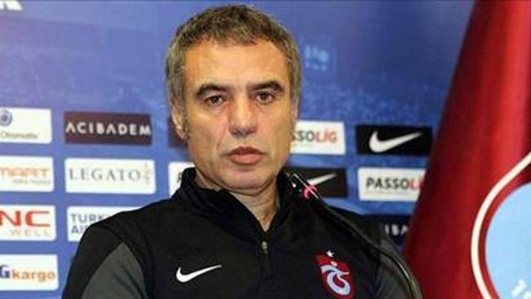 Ersun Yanal, soyunma odasında 3 ismi fırçaladı