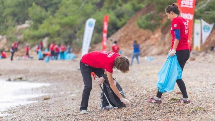 Akbank Şehrin İyi Hali Genç Gönüllüler ile şehirlere iyilikler taşıdı