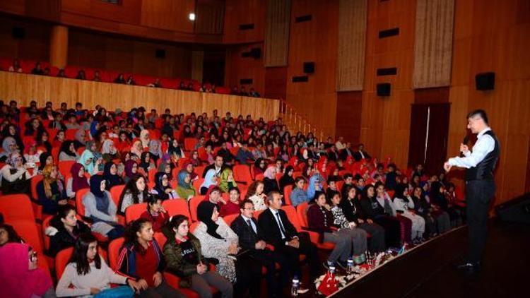 Aksaray Belediyesinden öğrencilere motivasyon semineri