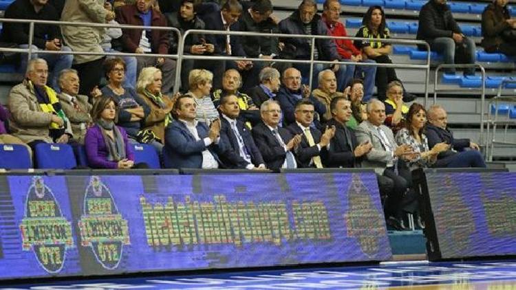 Fenerbahçe: 69 - BLMA: 63