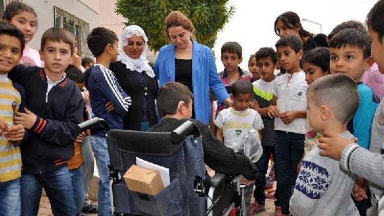 Siirt Belediyesinden 5 engelliye akülü araç