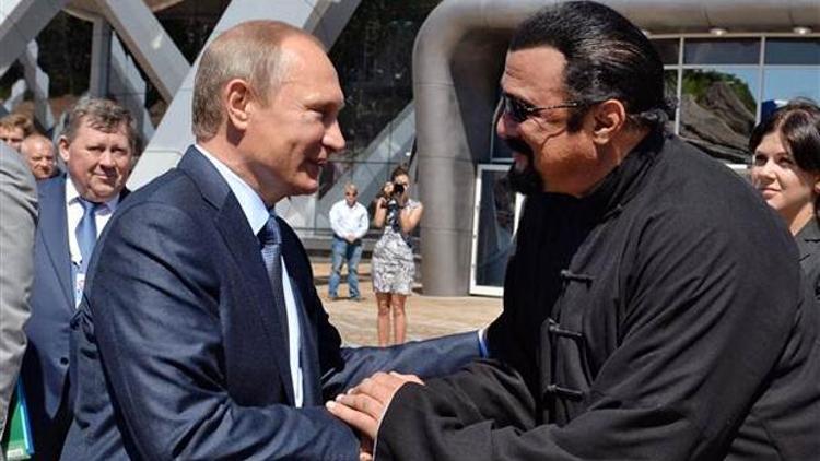 Steven Seagal Rus vatandaşlığına geçti