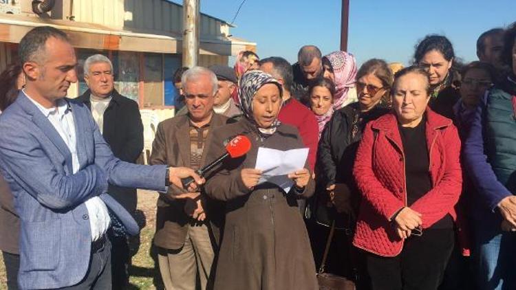 Kocaelinde cezaevi önünde açıklama yapmak isteyen HDPliler polis izin vermedi (2)