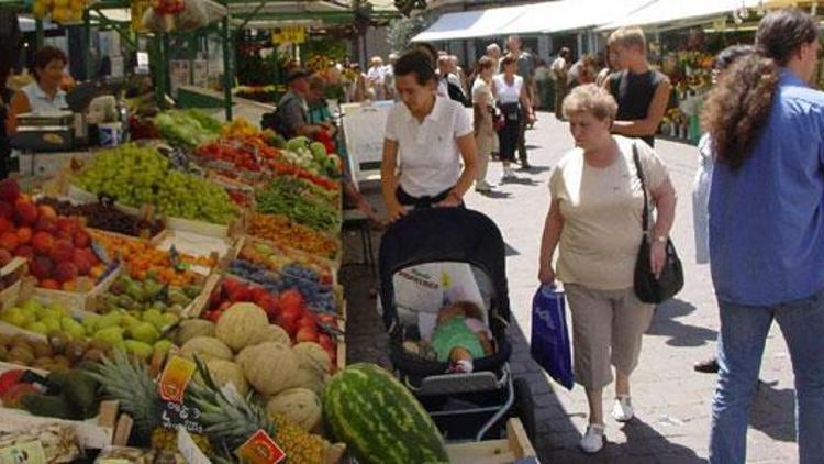 Semt pazarları, en bol ve ucuz dönemini yaşıyor