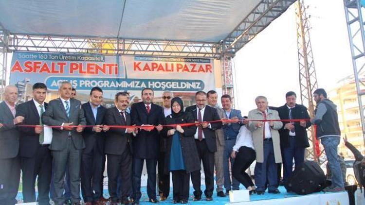 Afşinde kapalı semt pazarı ve asfalt plenti açıldı