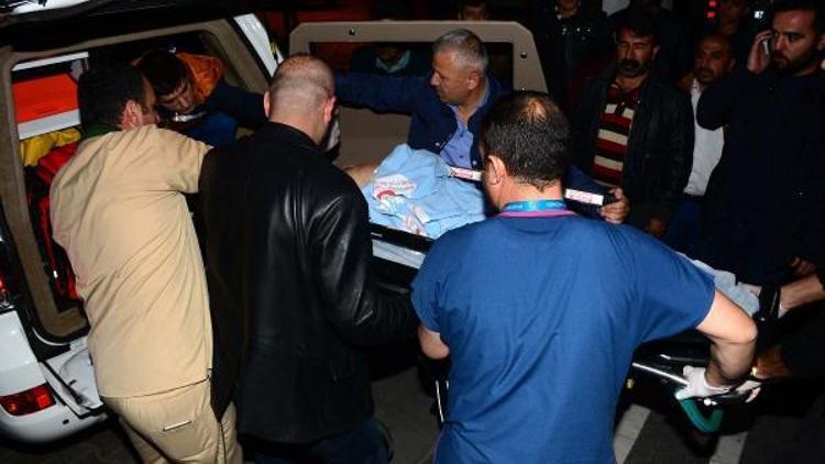 Bitlis’te kaza: 2 ölü,13 yaralı