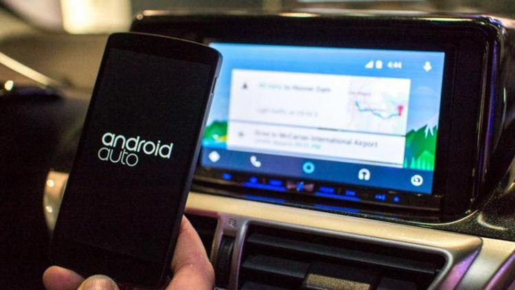 Android Auto tüm otomobillere geliyor