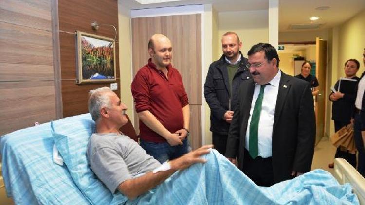 Başkan Kocatepe hastane ziyaretinde