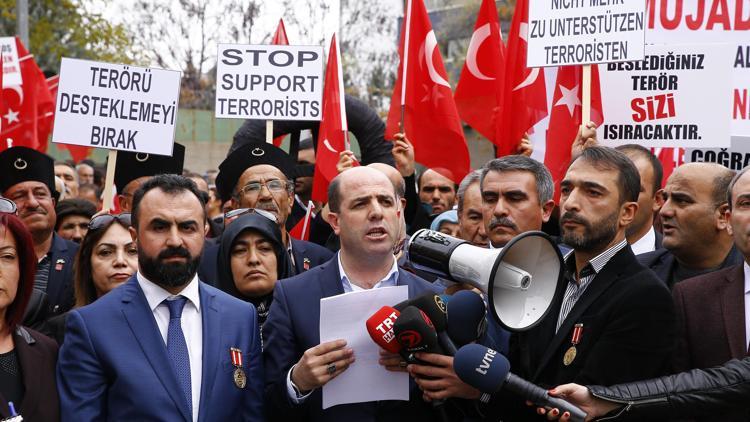 Almanyaya en anlamlı protesto