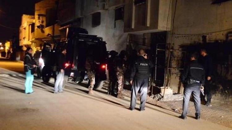 Adanada IŞİD operasyonu: 14 gözaltı