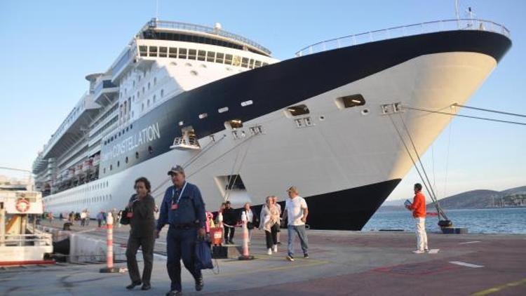 Malta bayraklı gemi son seferinde 2 bin 200 yolcu getirdi