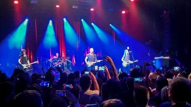 Bataclan Sting konseriyle yeniden açıldı