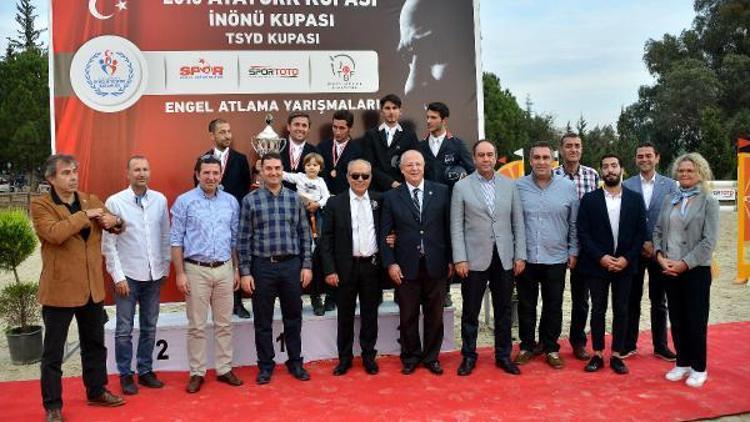 Binicilikte Atatürk Kupasını Hasan Şentürk kazandı
