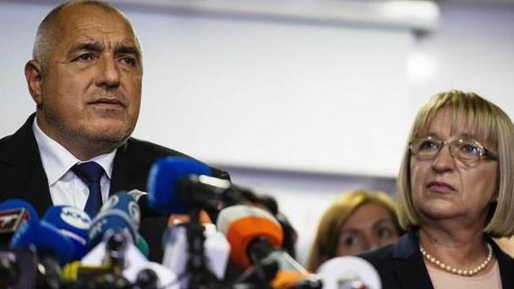 Bulgaristanda desteklediği cumhurbaşkanı adayı kaybeden Başbakan Borisov istifa etti