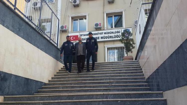 fotoğraflar// Tarihi Eminönü Balıkçısının sahibini öldürdüğü öne sürülen zanlı yakalandı