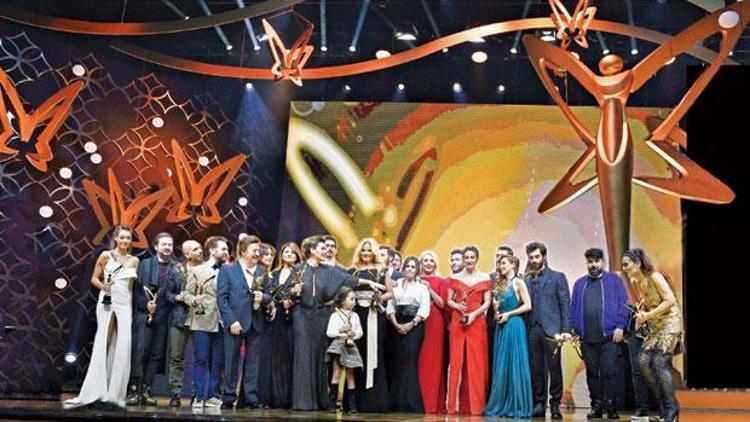 Pantene Altın Kelebek Ödüllerine yıldız yağdı