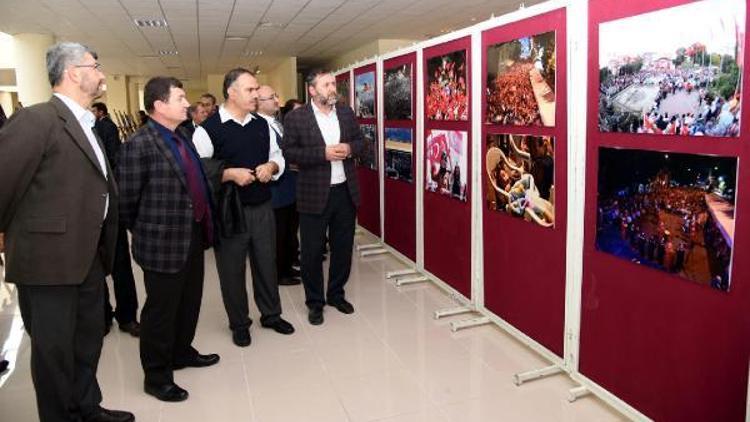 AKÜde 15 Temmuz fotoğraf sergisi