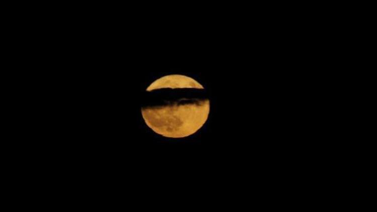 Ayın süper hali Ayvalıkta da izlendi
