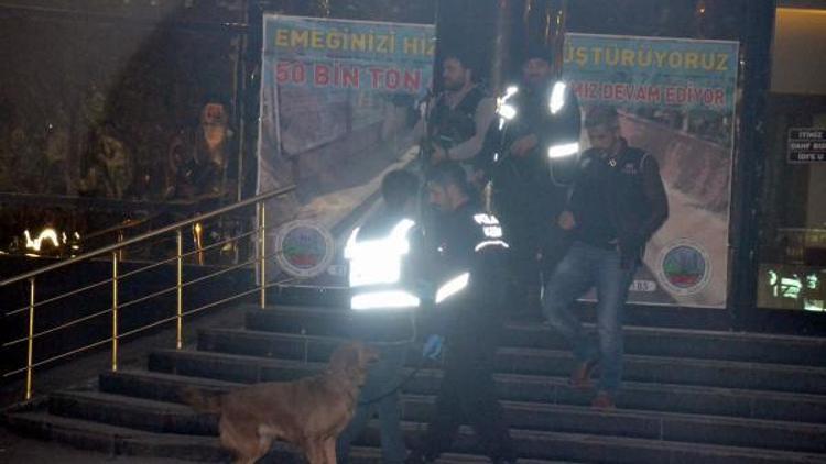 Siirt ve Tunceli belediyelerinde operasyon; başkanlar gözaltında