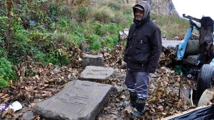 Bartında moloz dökülen alanda tarihi kalıntılar bulundu