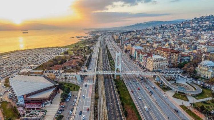 Kocaelide trafikte kara noktalara çözüm getiriliyor