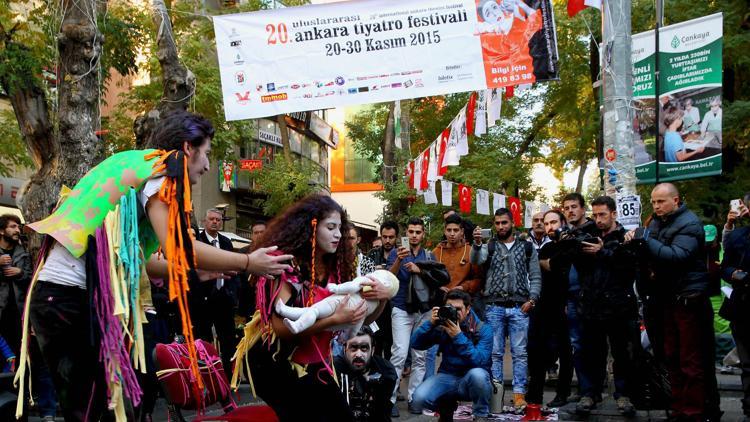 Tiyatro Festivali başlıyor