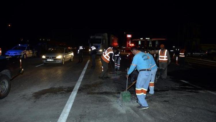 Kazadan dönen ambulans, otomobille çarpıştı: 3 ölü 7 yaralı