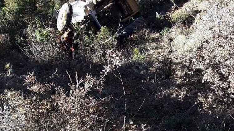 Kastamonuda traktör kazası: Sürücü yaralandı, kızı öldü