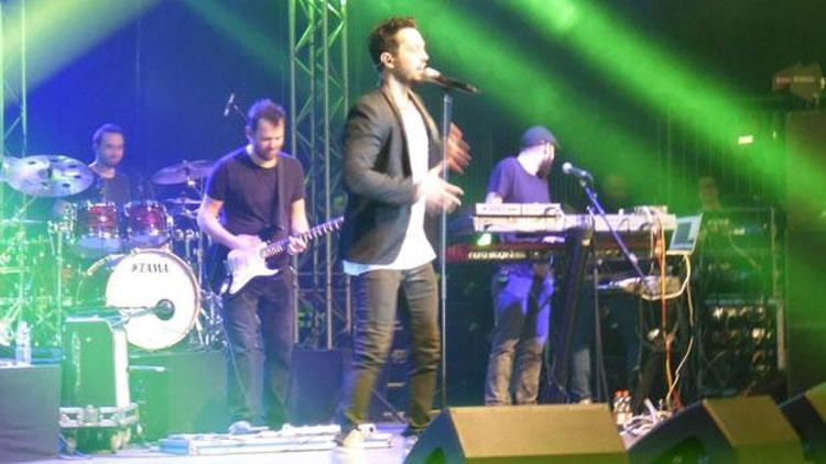Murat Boz, Almanya’nın Oberhausen kentinde konser verdi