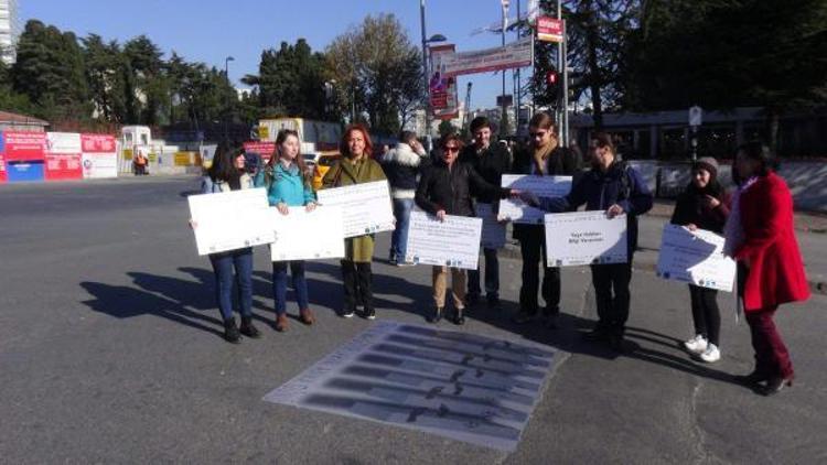Dünya Trafik Mağdurları Anma Gününde  eyleme 9 kişi katıldı