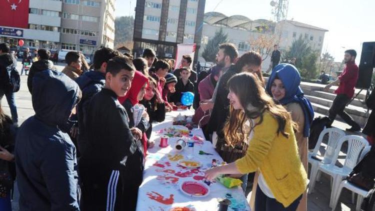 Barodan Dünya Çocuk Hakları Günü için stant