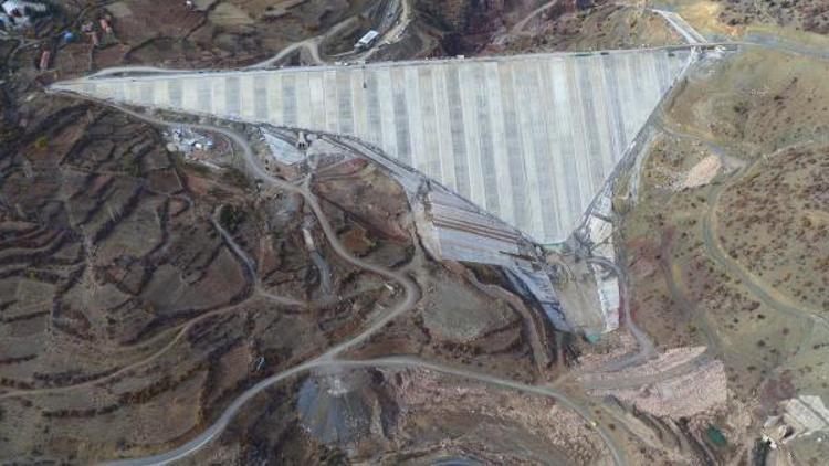 Afşar Hadim Baraji İnşaatında çalışmalar devam ediyor