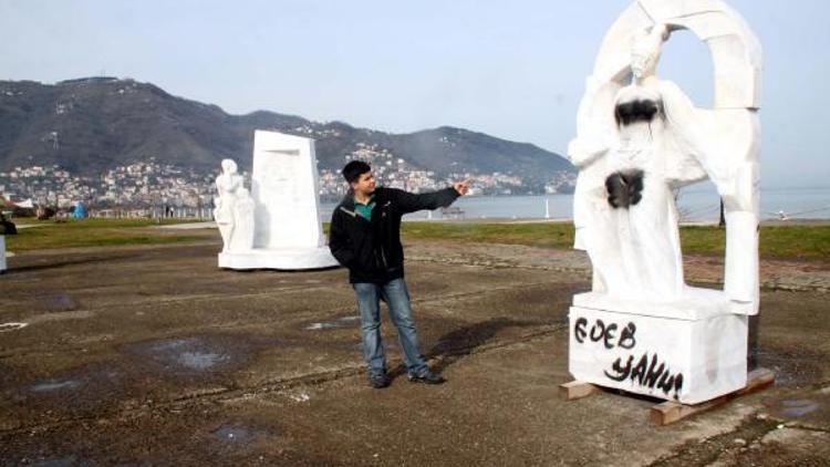 Ordu’da kadın heykeli tahrip edildi