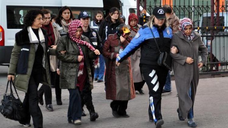 Kayserideki FETÖ ablalarının, parmak izleri alındı