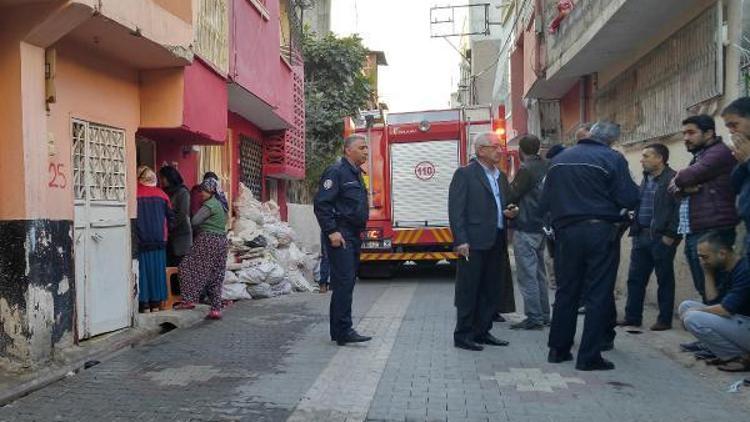 Yanan evden koltuk değneği ile çıkamadı, öldü