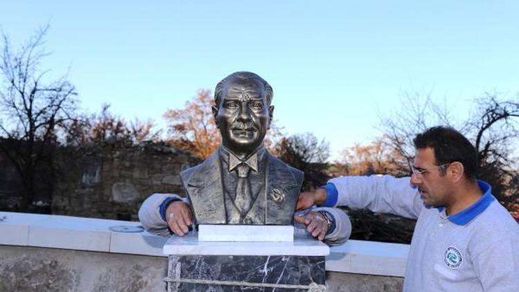 Büyükerşenden Yazılıkayaya Atatürk büstü